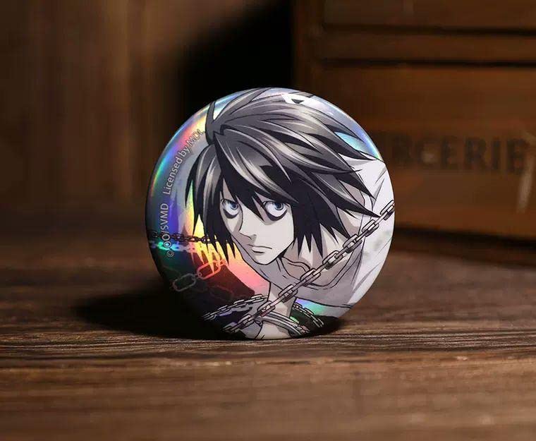 Amazon.co.jp: DEATH NOTE デスノート 中国 オーロラ缶バッジ 月